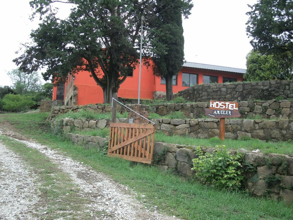 Hostel Aneley Tanti Exterior photo